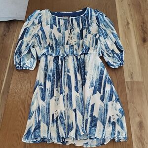 Vince Camuto Abstract Blue and Cream Dress